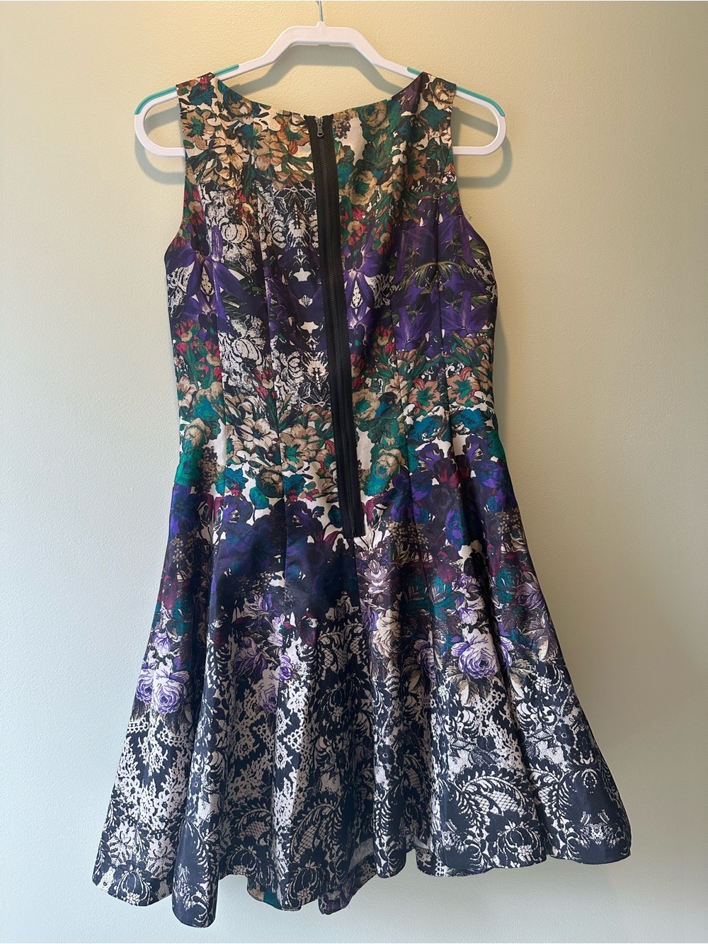 Dressbarn Sleeveless Floral Brocade A-Line Dress in Purple, Teal, Black - Picture 8 of 8